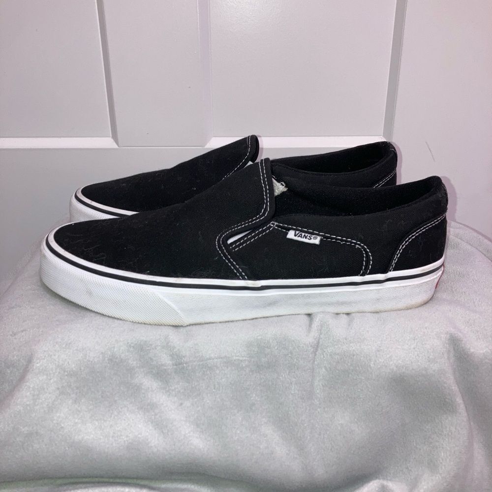 Like new Vans Classic Black Slip On Shoes 8